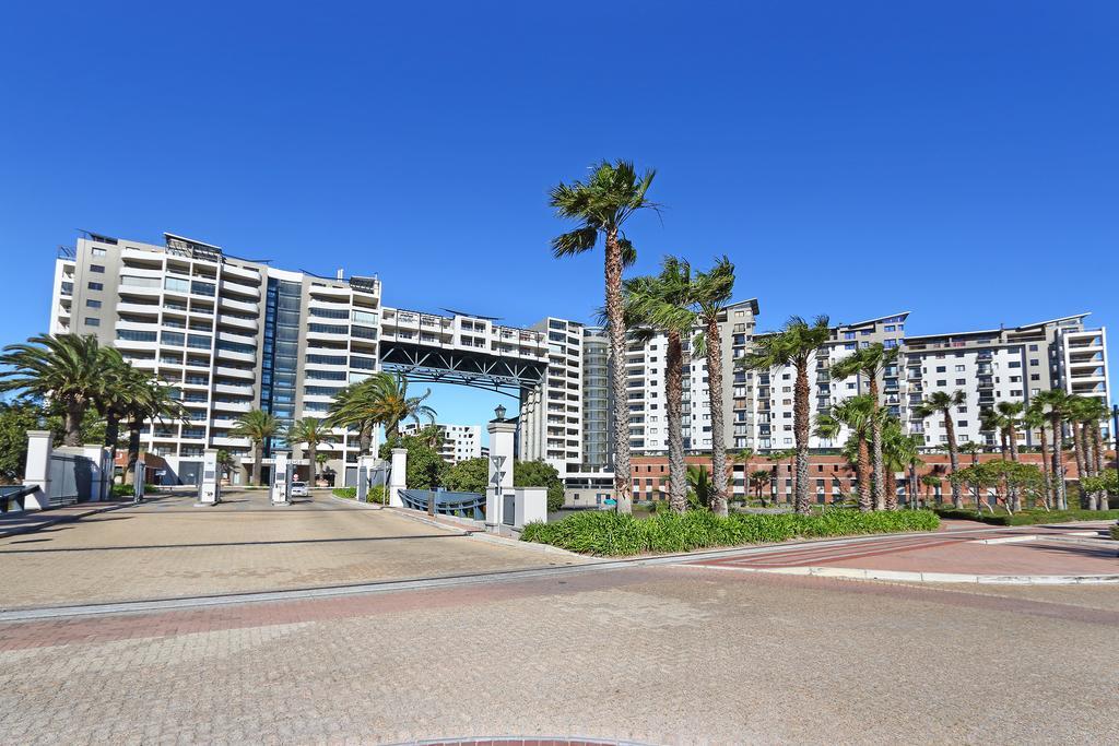 Century City Royal Apartments