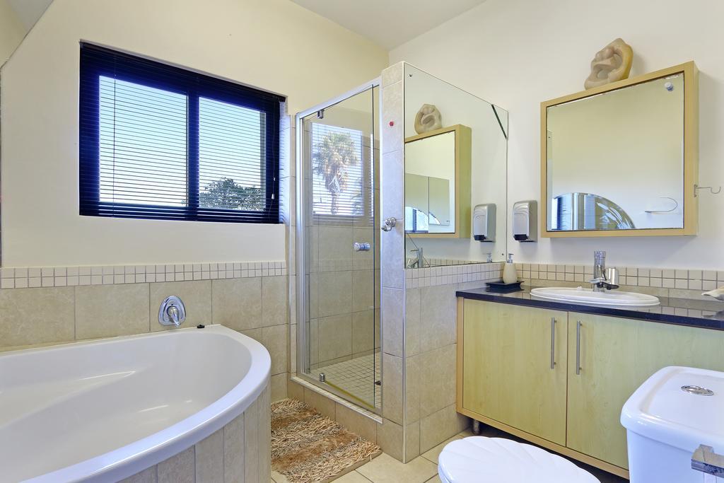 Century City Royal Apartments Apartment *